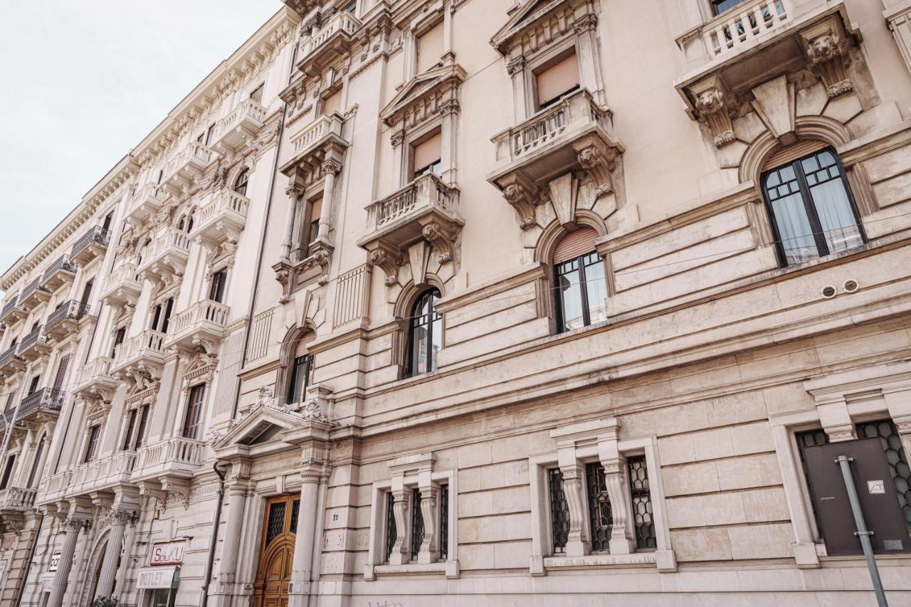 Art View Luxury Apartment Bari Exterior foto